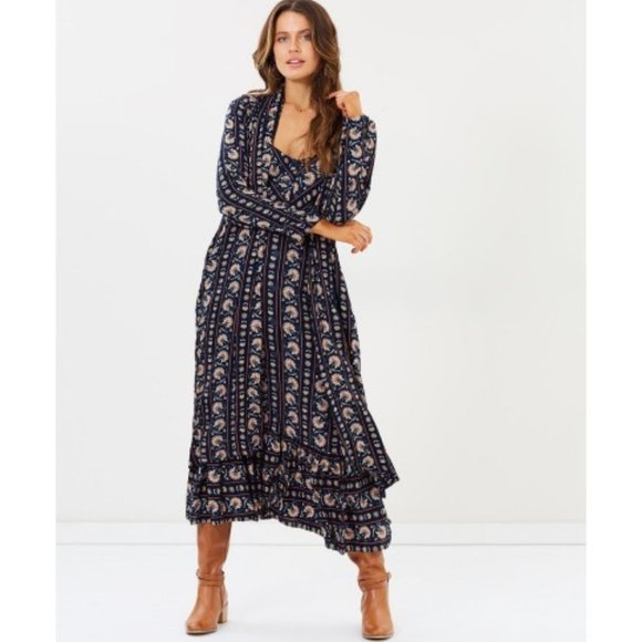 Tigerlily Jackets & Blazers - TIGERLILY Hamilton Navy Longline Kimono Jacket